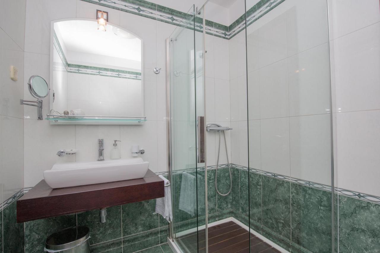 Rooms Plava Laguna Primosten Exterior photo